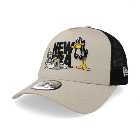 Gorra New Era Lt Trucker Looney Tunes Bugs Bun Strapback Beige Unitalla