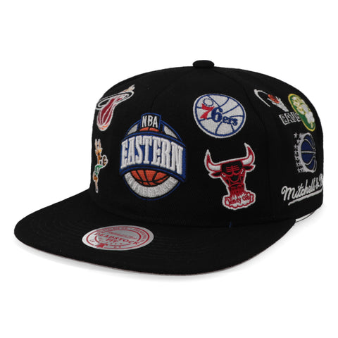 Gorra Mitchell & Ness NBA All Over Conference Deadstock East