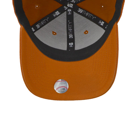 Gorra New Era 39 Thirty MLB Yankees Essential Negro Cerrado