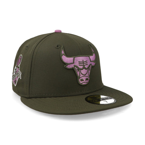 Gorra New Era 59Fifty NBA Bulls Lavender Field Verde Cerrada