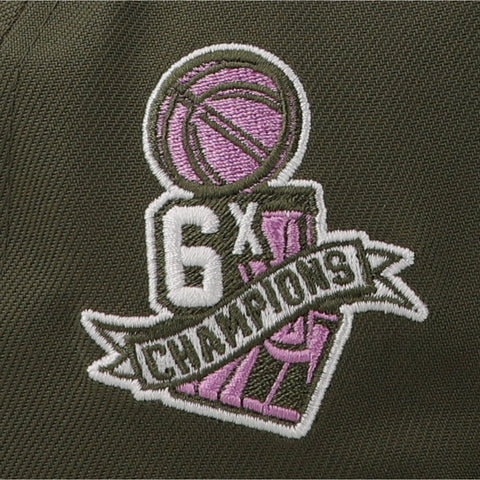 Gorra New Era 59Fifty NBA Bulls Lavender Field Verde Cerrada