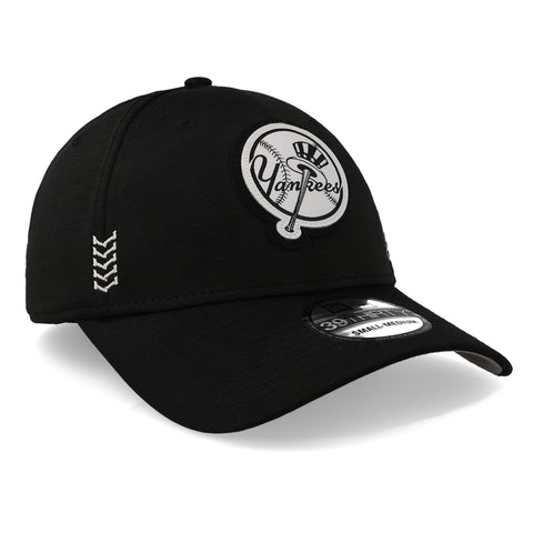 Gorra New Era 39 Thirty MLB Yankees Challenge 2024 Negro