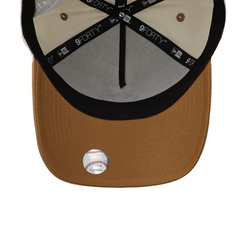 Gorra New Era 9 Forty MLB Yankees Winecork 2TN Beige