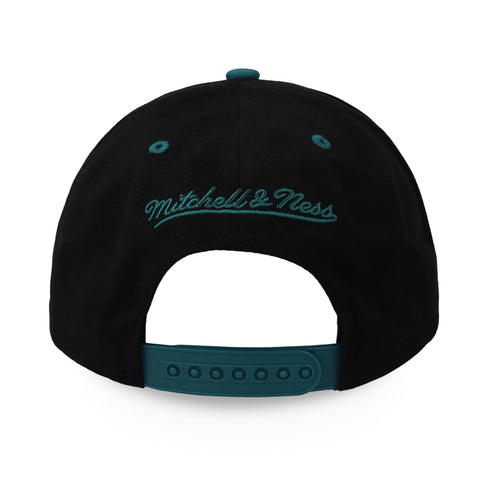 Gorra Mitchell and Ness NHL Sharks Script Arch Pro Unitalla
