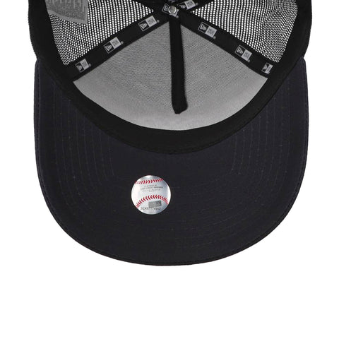 Gorra New Era 9Forty MLB Yankees Outline Trucker Negra