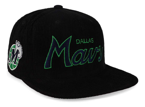 Gorra Mitchell & Ness Nba Cord Script Snapback Mavericks Neg