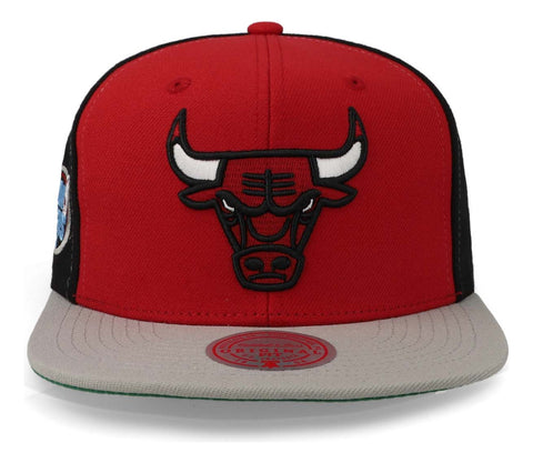 Gorra Mitchell & Ness Nba Block Out Snapback Bulls Rojo Unit