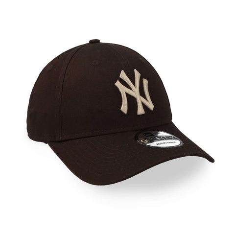 Gorra New Era 9 Forty MLB Yankees League Essential Chocolate