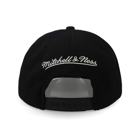 Gorra Mitchell & Ness NBA Team Ground Snap Spurs Negro Uni