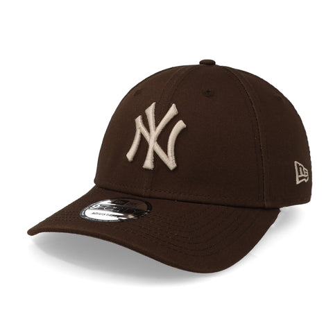 Gorra New Era 9 Forty MLB Yankees League Essential Chocolate Unitalla