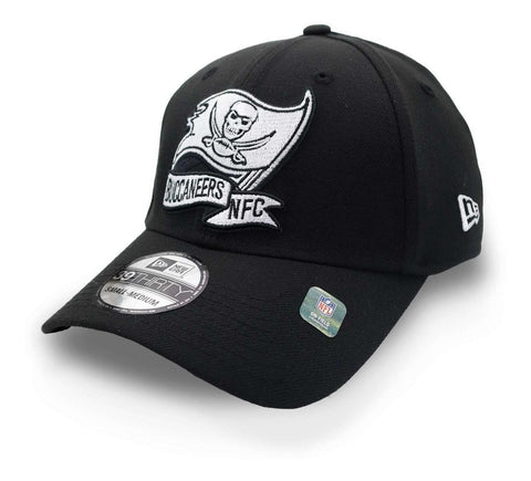 Gorra New Era 39 Thirty NFL Buccaneers Sideline 22 Negro Cerrada