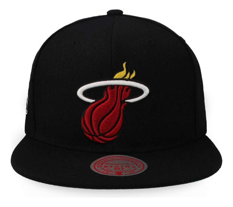 Gorra Mitchell & Ness NBA Heat Top Spot Negro Unitalla