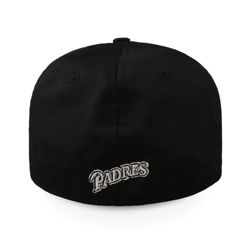 Gorra New Era 59 Fifty MLB Padres 24 Chal Negro Cerrada