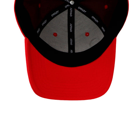 Gorra Oakley 6 Panel Stretch Hat Embossed Rojo Cerrada
