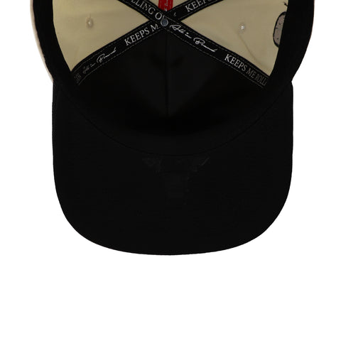 Gorra All In Chrome Cerrada Beige Negro Unitalla