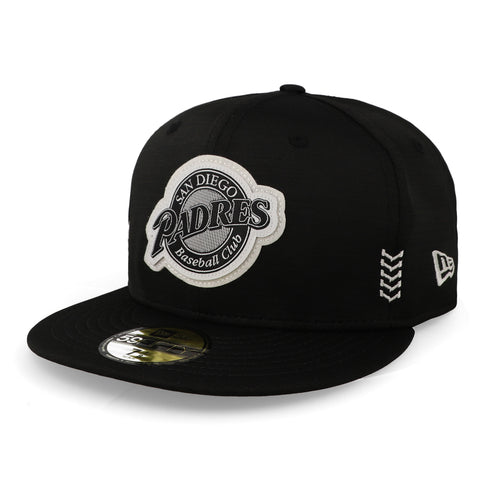 Gorra New Era 59 Fifty MLB Padres 24 Chal Negro Cerrada