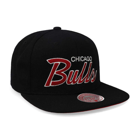 Gorra Mitchell & Ness NBA Team Script 2.0 Snap Bulls Negro