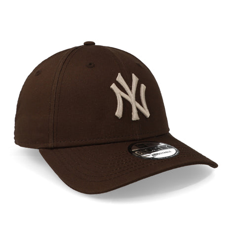 Gorra New Era 9 Forty MLB Yankees League Essential Chocolate Unitalla