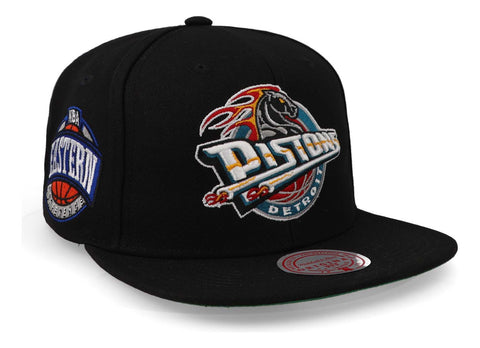 Gorra Mitchell & Ness Nba Conference Patch Hwc Pistons Negro