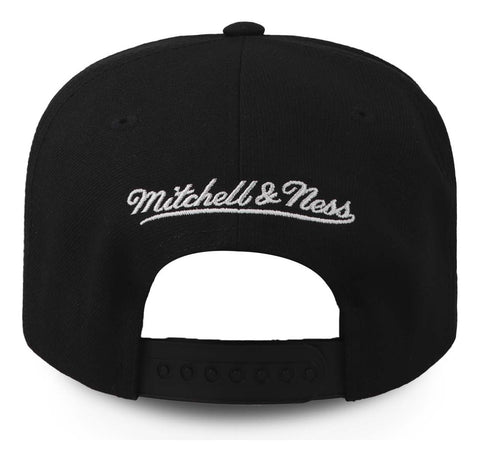 Gorra Mitchell & Ness Nba Conference Patch Hwc Pistons Negro