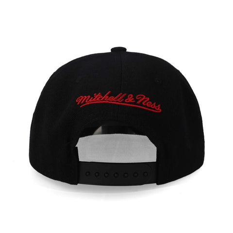 Gorra Mitchell & Ness Team Script Bulls Negro Unitalla
