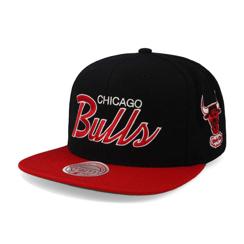 Gorra Mitchell & Ness Team Script Bulls Negro Unitalla