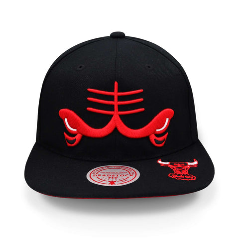 Gorra Mitchell & Ness NBA Dead Remix Deadstock Bulls Negro