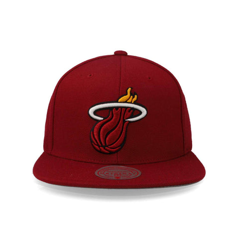 Gorra Mitchell & Ness NBA Team Ground 2.0 Snap Heat Vino Uni