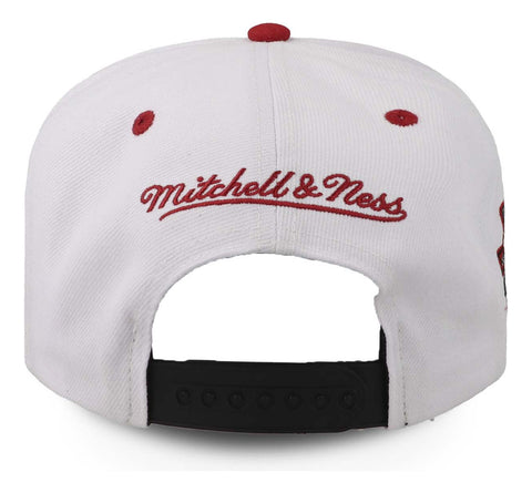 Gorra Mitchell & Ness Nba Bulls Boston Blanco Unitalla