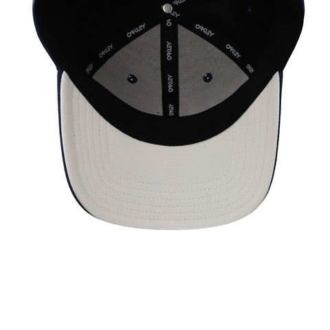 Gorra Oakley 6 Panel Stretch Hat Embossed Azul Cerrada