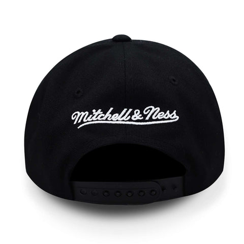 Gorra Mitchell & Ness NBA Dead Remix Deadstock Bulls Negro