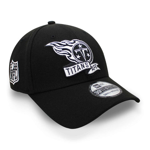 Gorra New Era 39 Thirty NFL Titans Sideline Cw Negro Cerrada